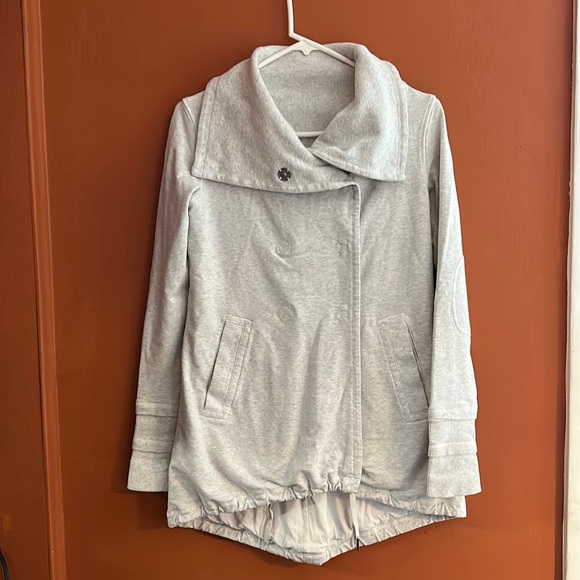 Lululemon Jacket - Picture 4 of 12